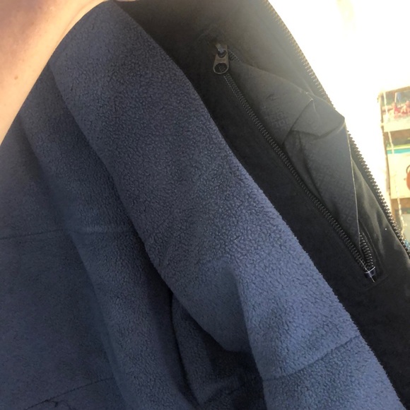 Columbia Black Fleece-Lined Jacket! (L) - Picture 7 of 9